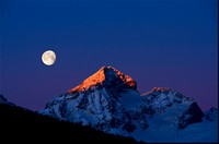 PH1189a piz julier morning glow with moon -0912-0929