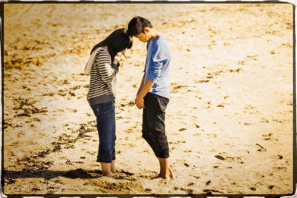 PH ppl young couple on beach -8243