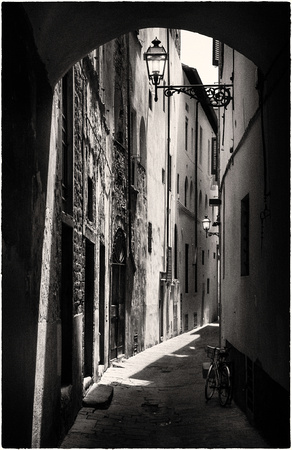 PH2211a folio narrow alleys Tuscany sfx 10x16@360 zf-8480-3