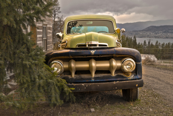 PH1676a folio summerhill 1 old ford truck HDR4 col zf -3268-9-70