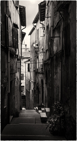 PH2369a folio urban canyons Tuscan alley 13 16x29@300 nsg zf-7753--8